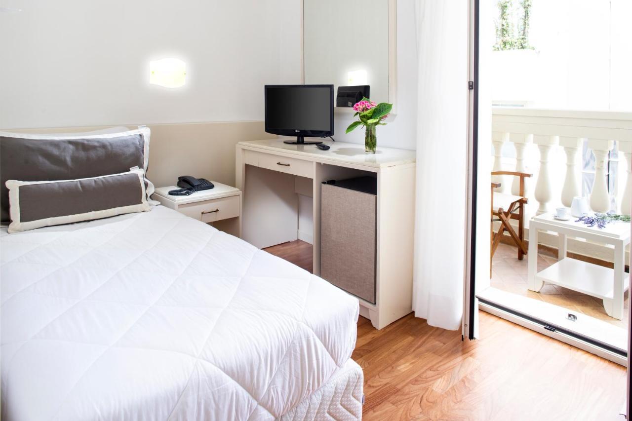 Novecento Suite Hotel Riccione Esterno foto