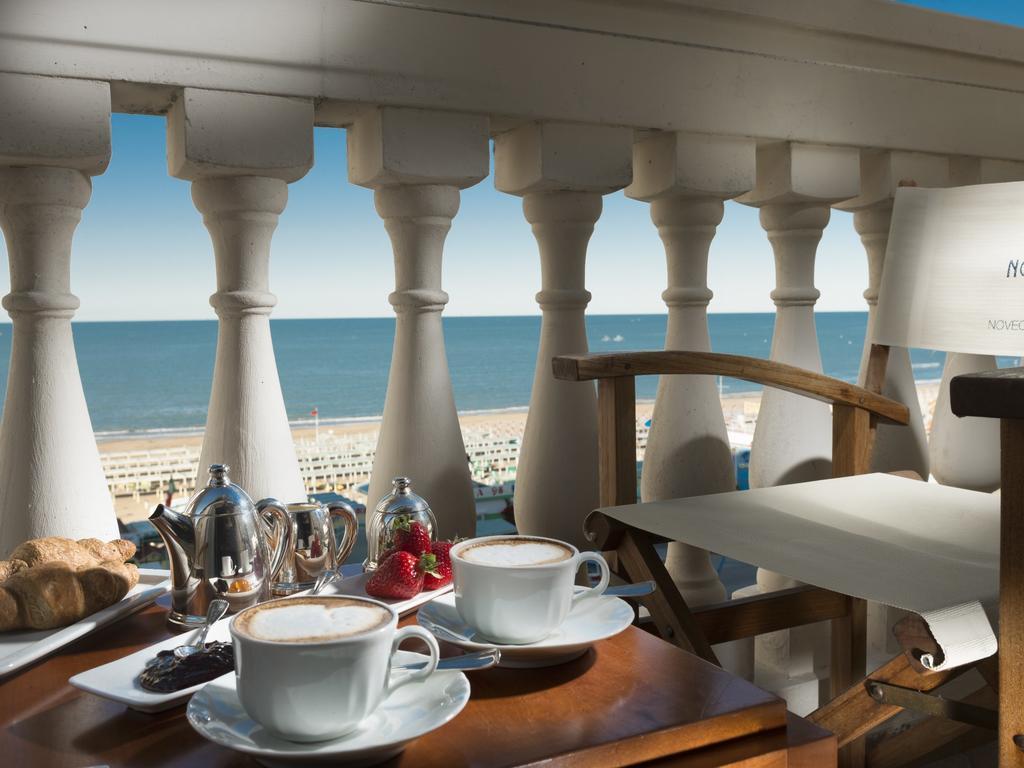 Novecento Suite Hotel Riccione Esterno foto