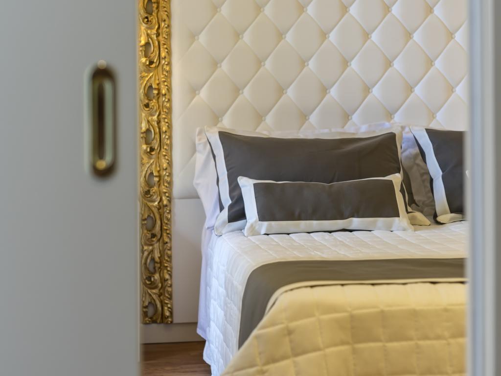 Novecento Suite Hotel Riccione Esterno foto