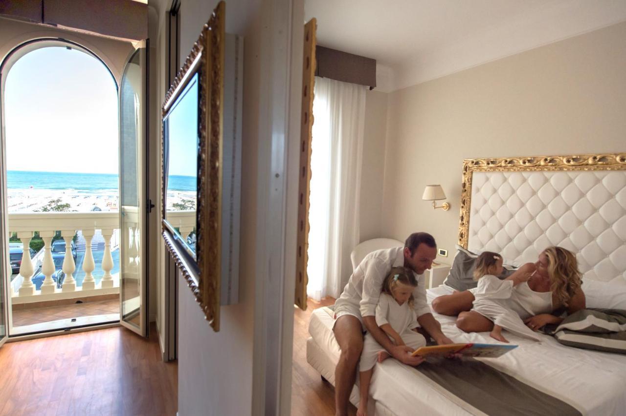 Novecento Suite Hotel Riccione Esterno foto
